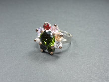 Charger l&#39;image dans la galerie, Bague en argent pour femme &quot; fleur&quot; avec zirconiums de couleurs.-ANA DE PERU-fabrication artisanale.
