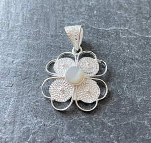 Pendentif "Fleur"