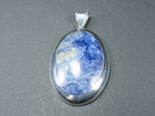 Charger l&#39;image dans la galerie, Pendentif en argent ovale avec lazuli